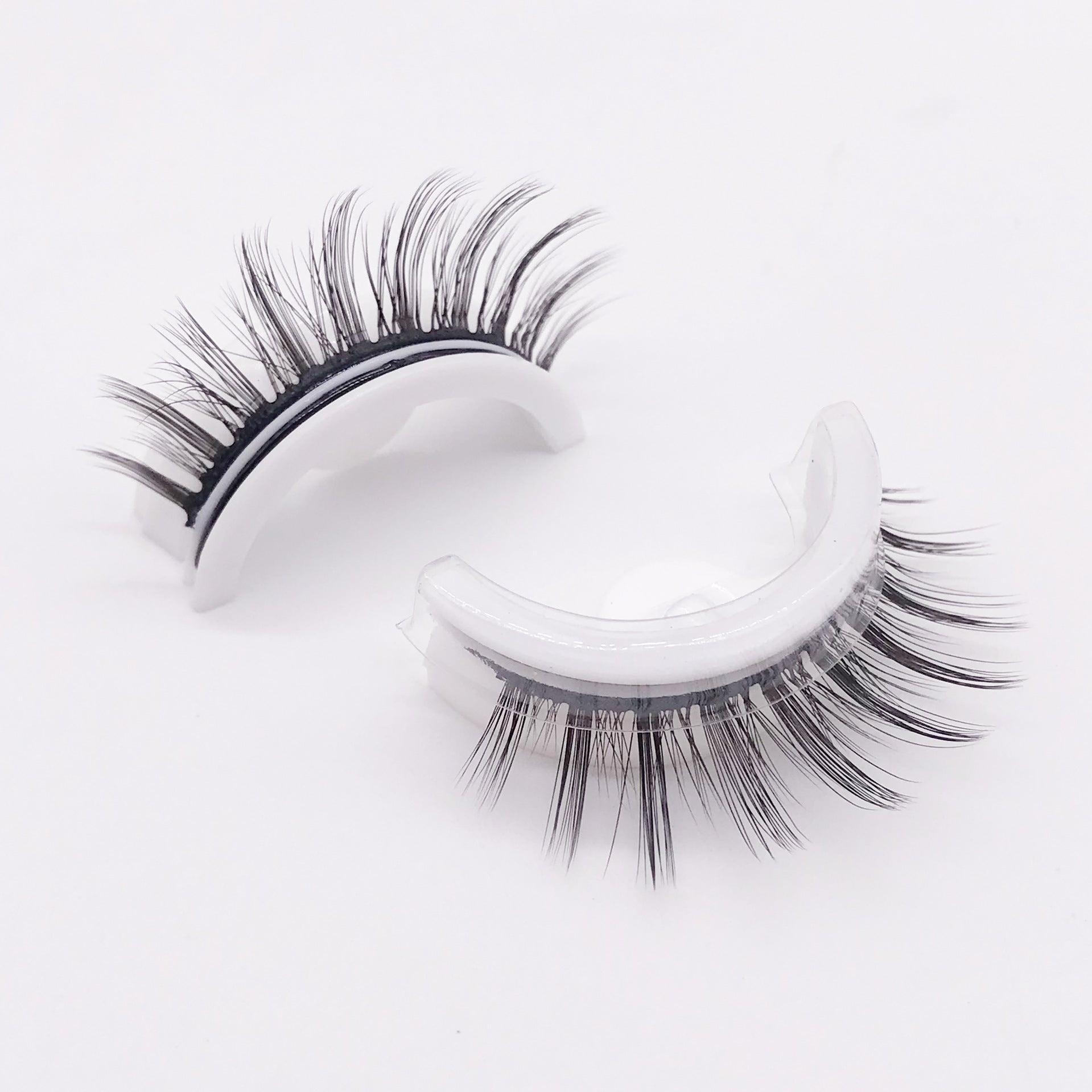 Glue-free Self-adhesive False Eyelashes